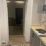 شقة فاخرة غرفة نوم وصالة